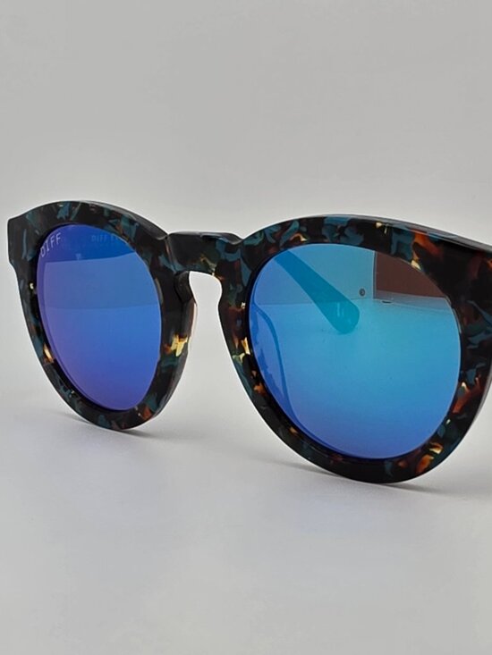 Diff Eyewear Dime II Blue Tortoise Frame Blue Green Mirror Lens Sunglasses 52mm main image 15